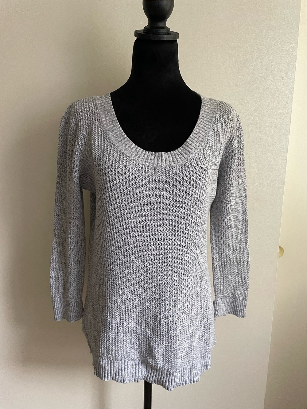Tommy Hilfiger 100% Cotton Gray Textured Knit Sweater Side Slits Size M